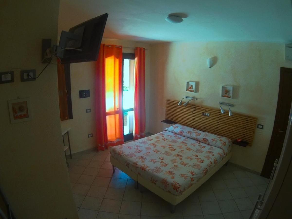 B&B Crisalide La Maddalena  Extérieur photo